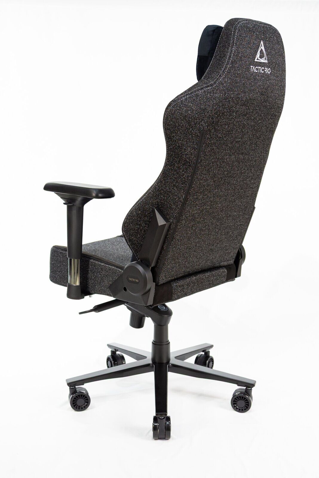 Игровое  кресло TACTICRIG  PANTHER PRO BLACK FABRIC